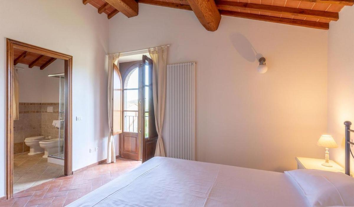 Poggio Cennina Resort Bucine Bagian luar foto