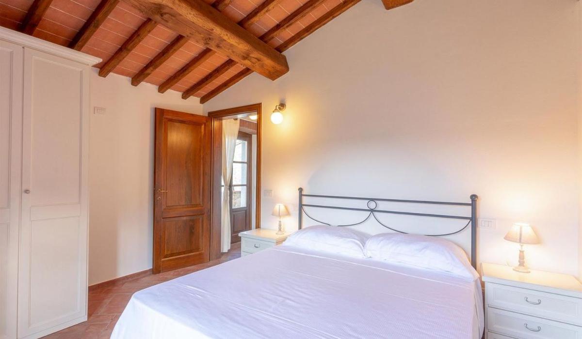 Poggio Cennina Resort Bucine Bagian luar foto