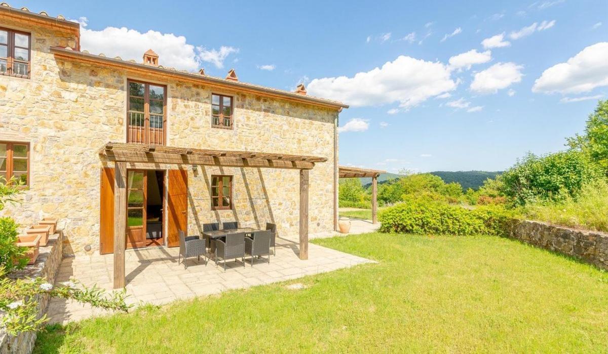 Poggio Cennina Resort Bucine Bagian luar foto